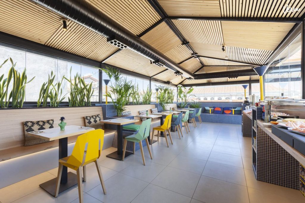 SLEEP'N Rooftop en Madrid, terraza privada con vistas para celebraciones familiares.